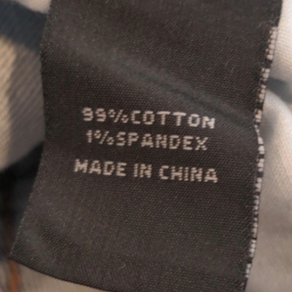 Fashion Nova Men Beach Side Ripped Distressed Light Wash Denim Shorts size 32 - Picture 4 of 5